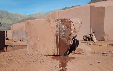 ذخایر معدنی سنگ مرمر در کردستان ۴۱۶ هزار تن است


