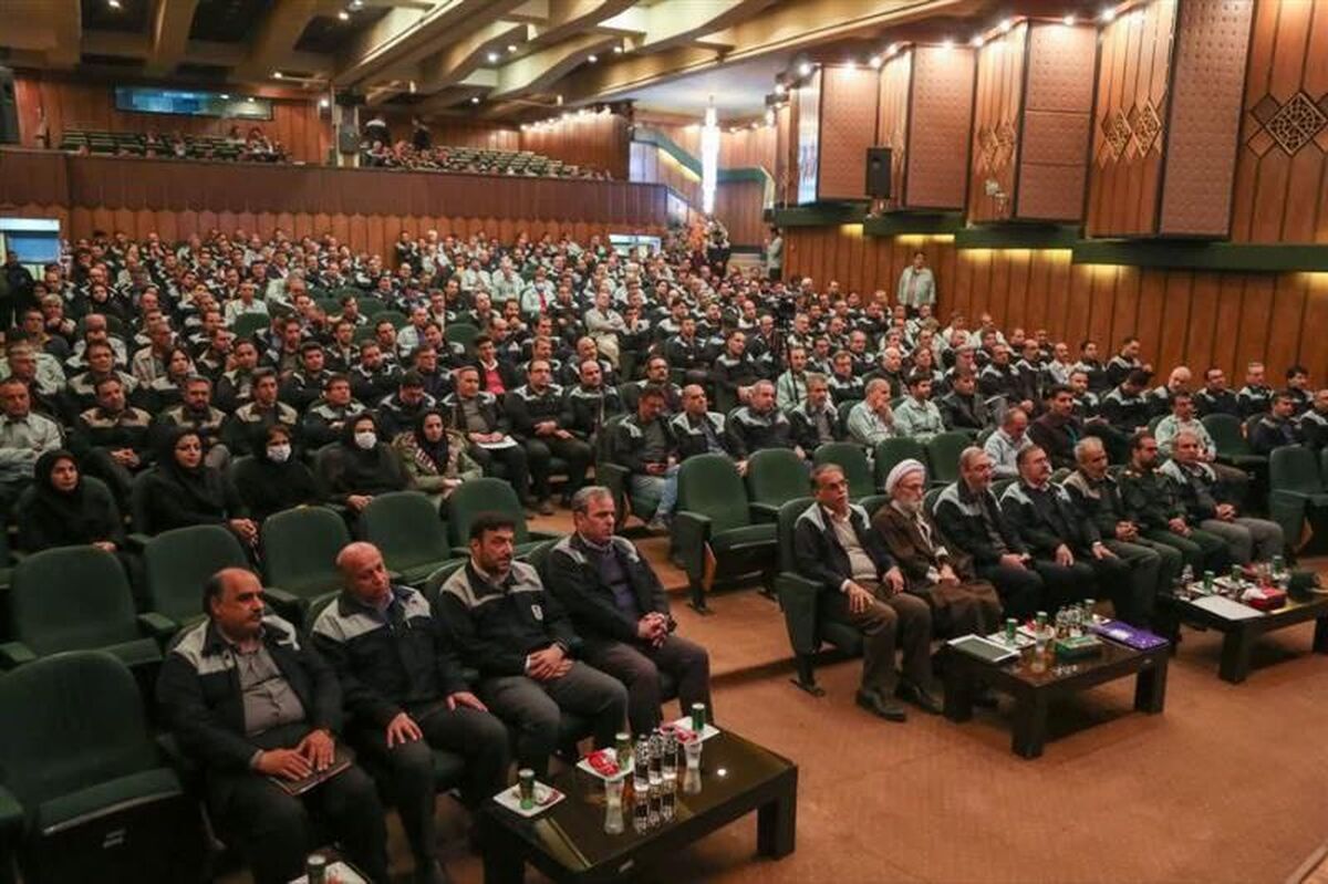 تولید و لزوم همدلی و تلاش جهادی کارکنان برای بهبود شرایط ذوب‌آهن اصفهان