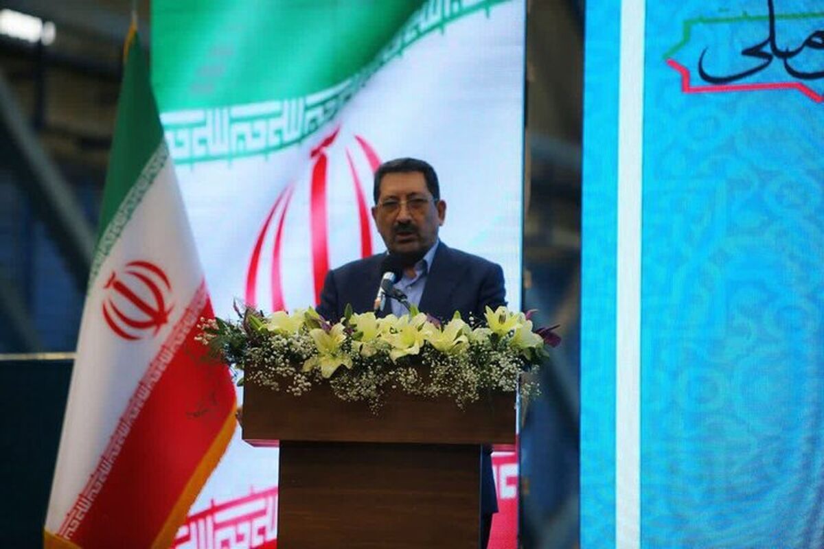 وزیر صمت: سال گذشته صنعت فولاد با ضرر و عدم النفع زیادی همراه شد

