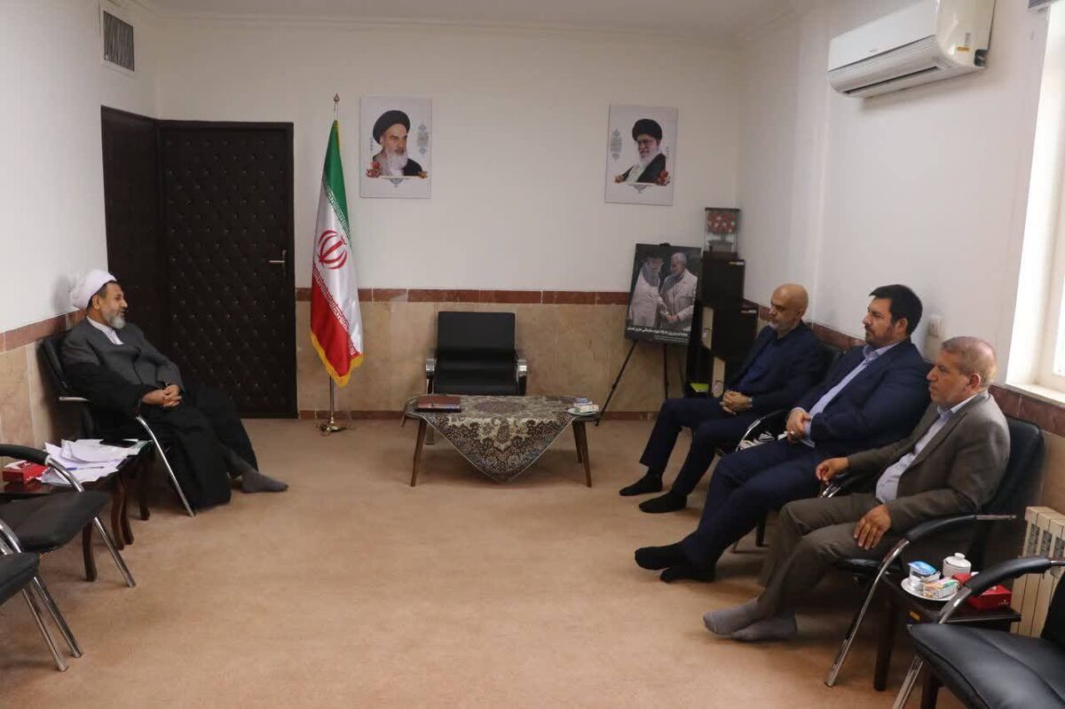 دیدار مدیرعامل شرکت ملی صنایع مس ایران با امام جمعه کرمان