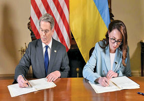 فشار آمریکا جواب داد؛ اوکراین به دیپلماسی معدنی بله گفت/۵۰-۵۰ بهنفع ترامپ ؟