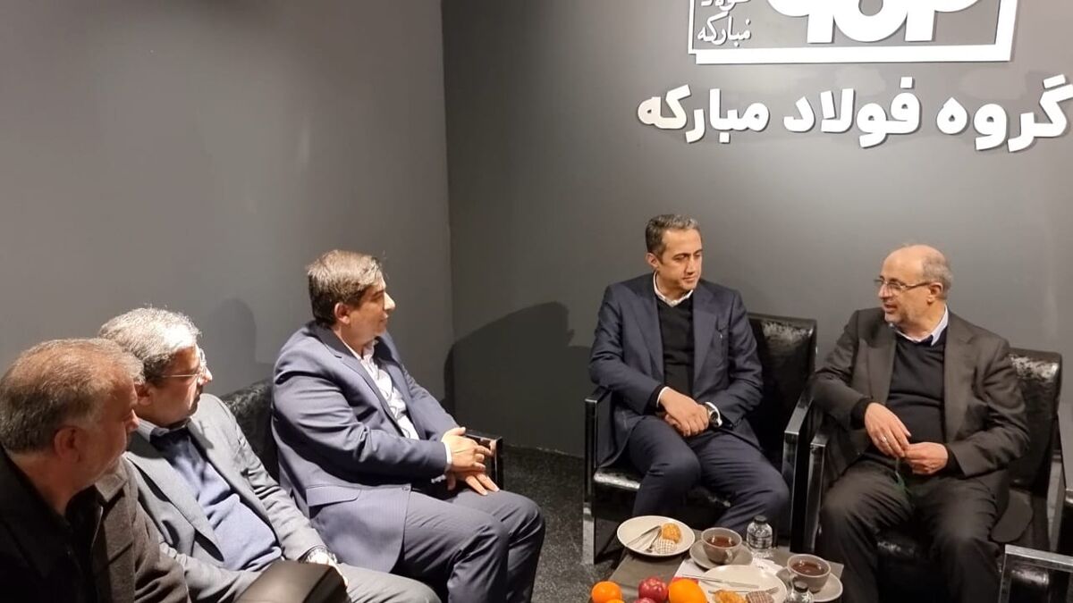 بازدید محمد آقاجانلو و وجیه‌اله جعفری از غرفه فولاد مبارکه در نمایشگاه اوراسیا 
