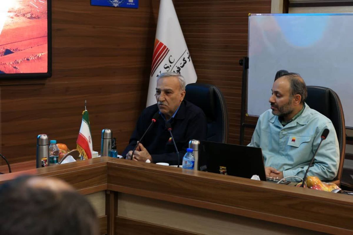 چراغ صنعت است که چراغ خانه را روشن نگه می دارد