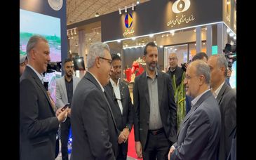 بازدید معاون معدنی وزیر صمت از غرفه چادرملو در متافو تبریز