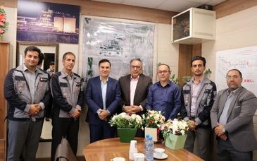 مدیرعامل شرکت آلومینای ایران به مناسبت روز پزشک با پزشکان محترم شرکت دیدار کرد