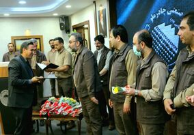 تجلیل از کارگران نمونه چادرملو بمناسبت روز جهانی کارگر 