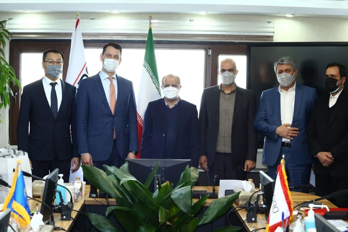 "معدن" پنجره ورود ایران به قزاقستان شود/ به روز رسانی تفاهم نامه های قبلی 2 کشور در حوزه معدن