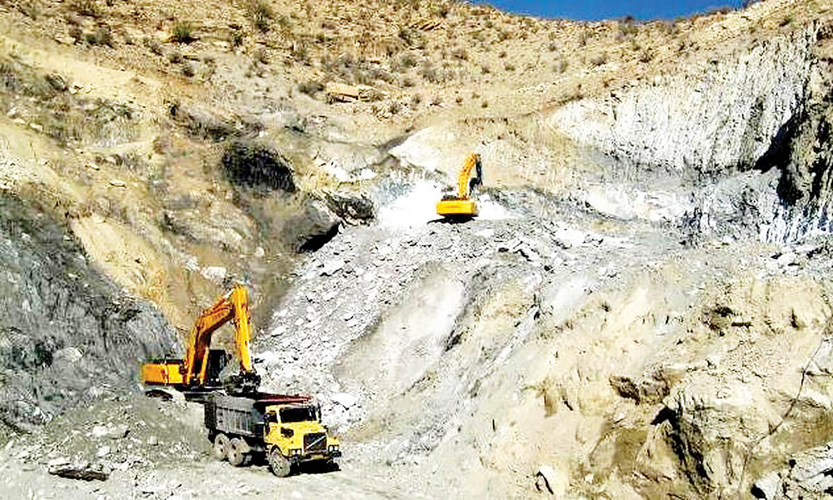  ۲۱۰ پروانه بهره برداری از معادن در استان اردبیل صادر شد