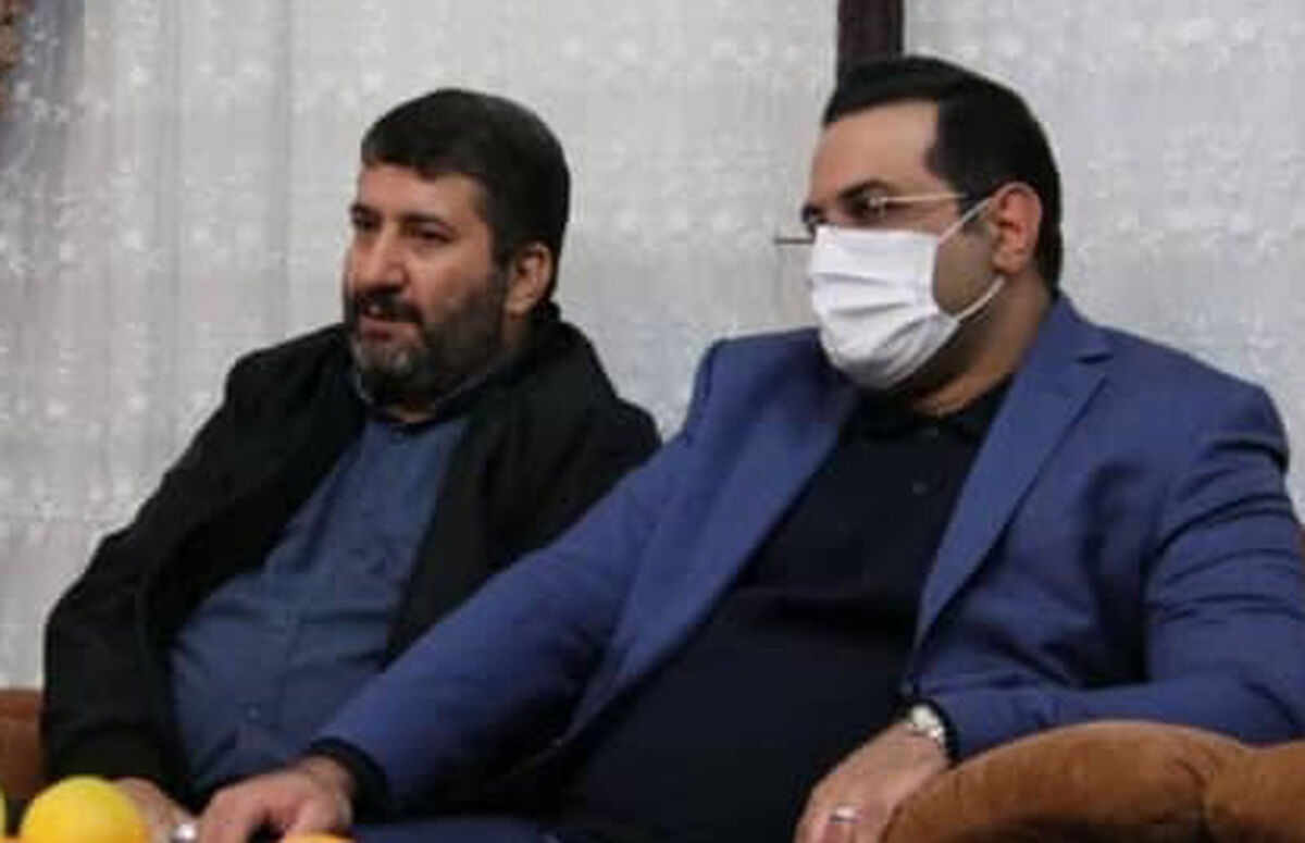 دیدار مدیرعامل مجتمع فولاد غدیر نی ریز با خانواده شهید افسر