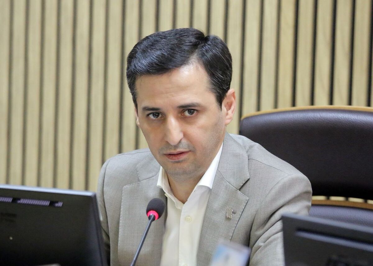 دهقانی خبر داد: شتاب چادرملو در توسعه معادن جدید/هدف‌گذاری برداشت ۵ میلیون تن سنگ‌آهن تا پایان سال