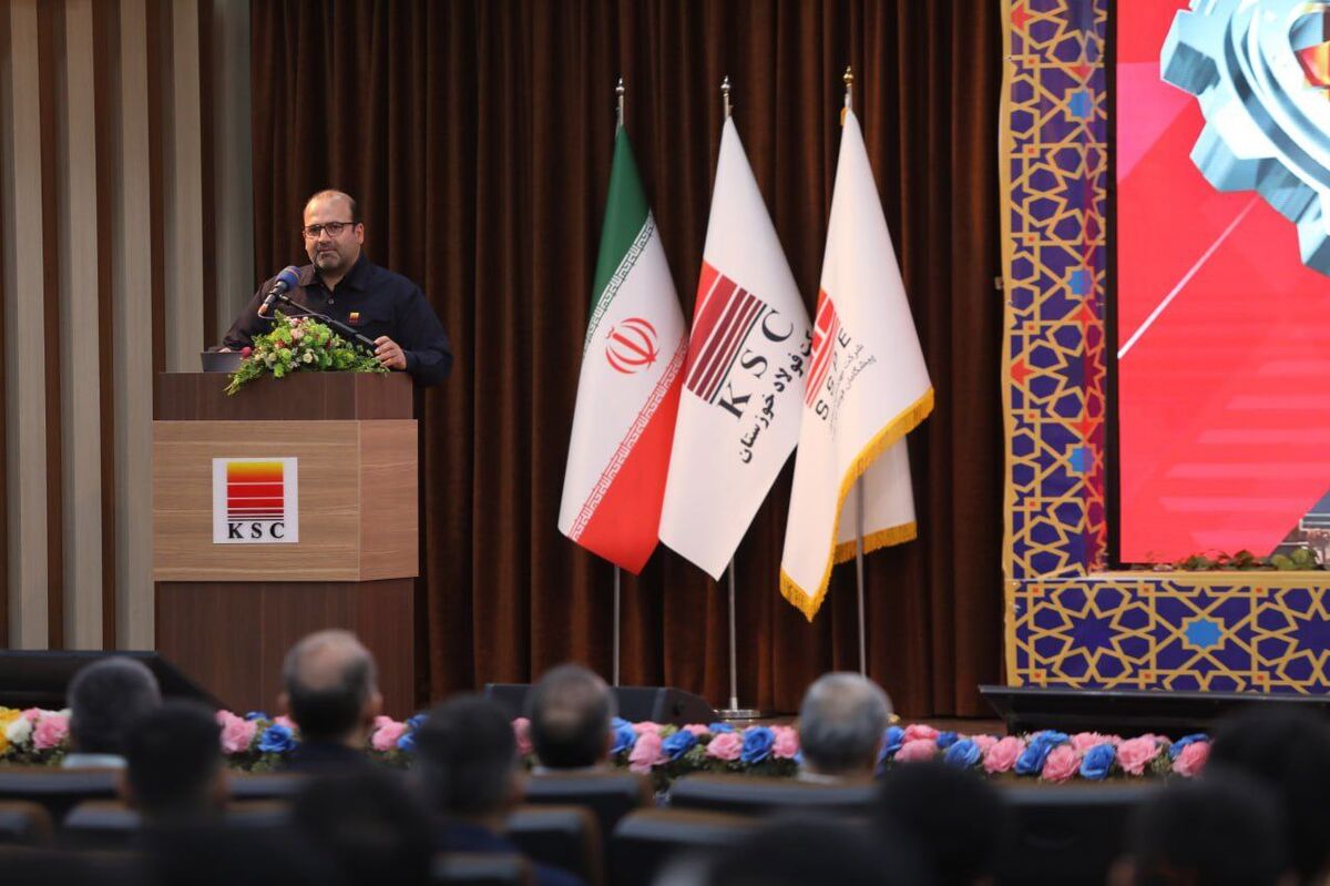 همزمان با پانزدهمین سال اوج‌گیری؛ گردهمایی باشکوه مسئولان و کارکنان شرکت مهندسین مشاور پیشگامان فولاد جنوب برگزار شد