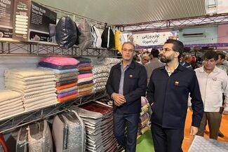 نمایشگاه نوشت‌افزار و ملزومات دانش‌آموزی ویژه خانواده بزرگ فولاد خوزستان افتتاح شد