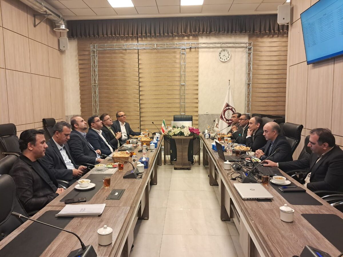برگزاری نشست مشترک اپال کانی پارس و بانک صادرات با هدف تقویت همکاری‌های فی مابین جهت تامین منابع مالی تولید و طرح های توسعه ای 