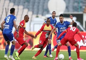رشد استقلال، سقوط تراکتور