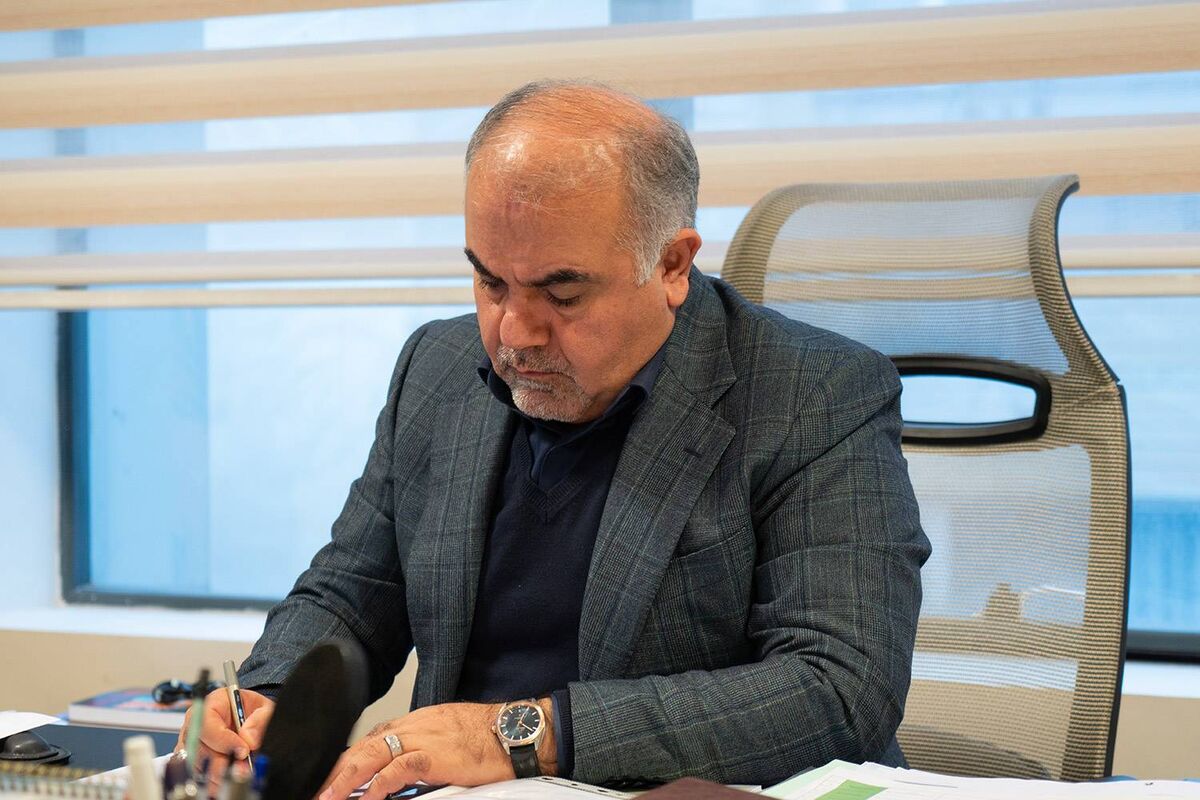  *پیام تبریک مهندس خدامراد احمدی، مدیرعامل شرکت مهندسی و توسعه صنایع ملی مس ایران(متمم) به مناسبت روز جهانی کارگر:* 