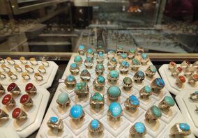 یک صادرکننده سنگهای قیمتی تفویض ارزش‌گذاری آنها به خراسان رضوی را خواستار شد