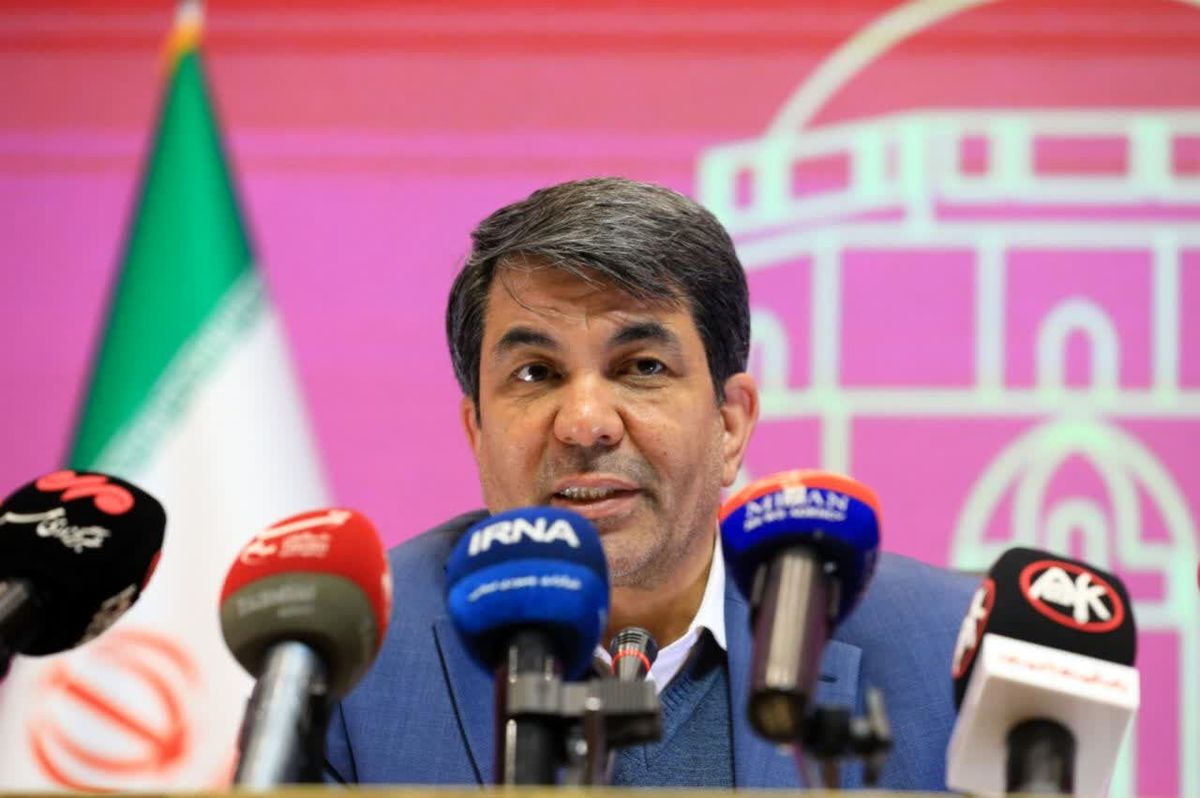 نشست استاندار کرمان با اهالی رسانه؛ راهکارهای خروج از بحران کشاورزی تا ساماندهی معادن

