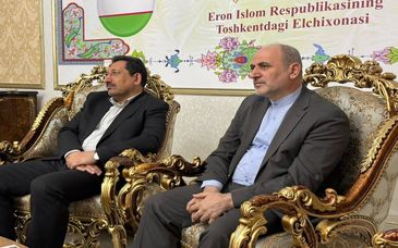 نشست وزیر صمت با فعالان اقتصادی و تجار ایرانی در تاشکند