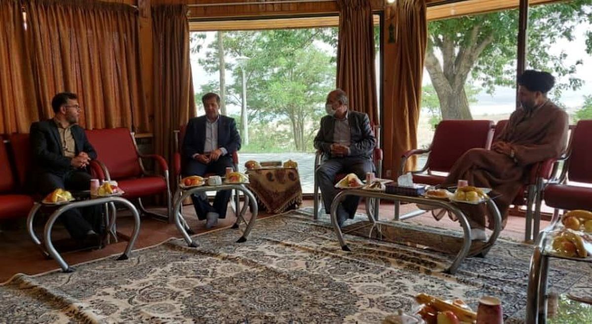 نشست تعاملی مدیرعامل ذوب آهن اصفهان با مسئولین شهرستان چادگان