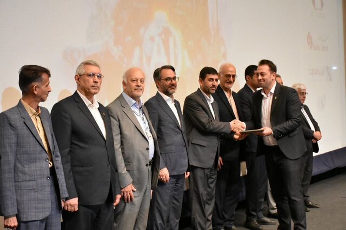 طرح مشترک تولید پیچیده‌ترین کاتالیست‌ها برترین نوآوری صنعت فولاد شد