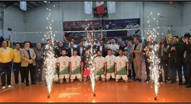 قهرمانی مقتدرانه مجتمع فولاد غدیر نی‌ریز در مسابقات والیبال جام دهه فجر

