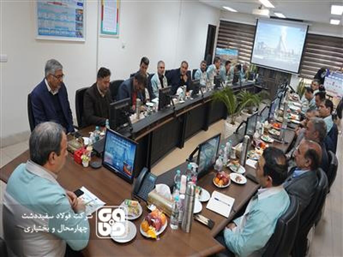 اشتغال زایی مستقیم و غیرمستقیم فولاد سفیددشت بسیار مهم است

