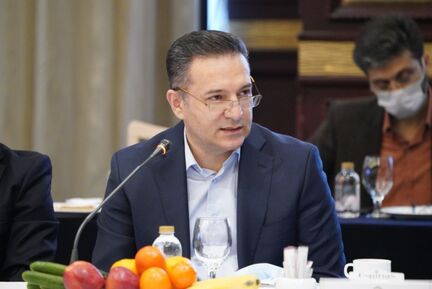 REZ03962