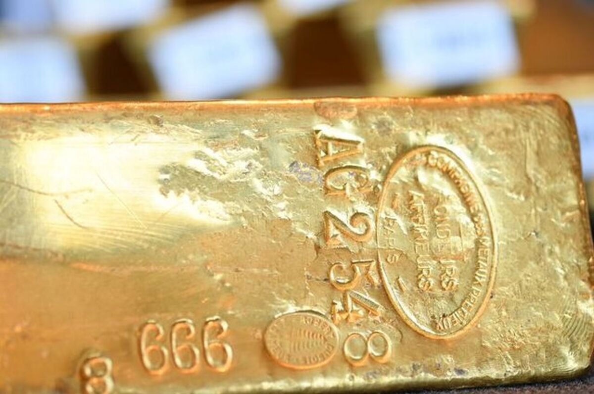 با کوتاه آمدن دلار، قیمت طلای جهانی بالا رفت