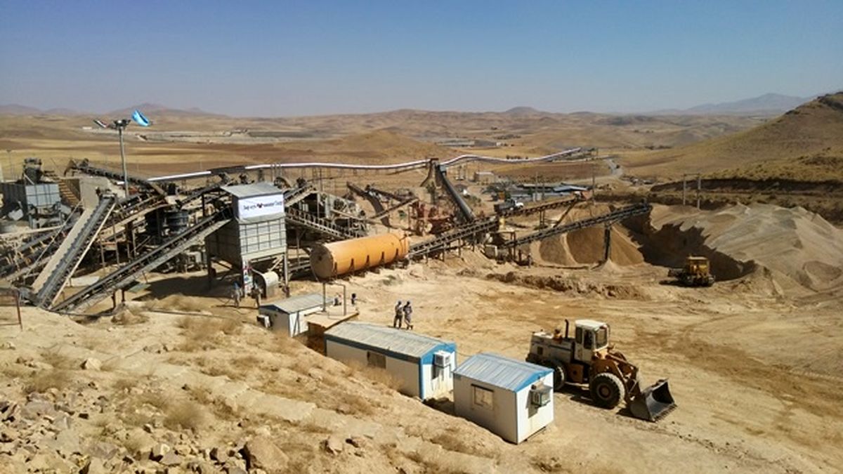 معدن طلای قروه اسیر گزینه های تحمیلی/پای دو اداره دولتی. به میان آمد