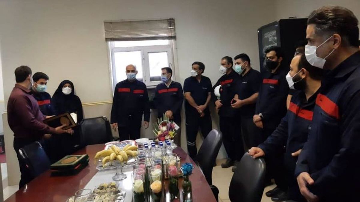 تقدیر مدیرعامل فولاد اکسین از پرسنل واحد ایمنی و آتش نشانان