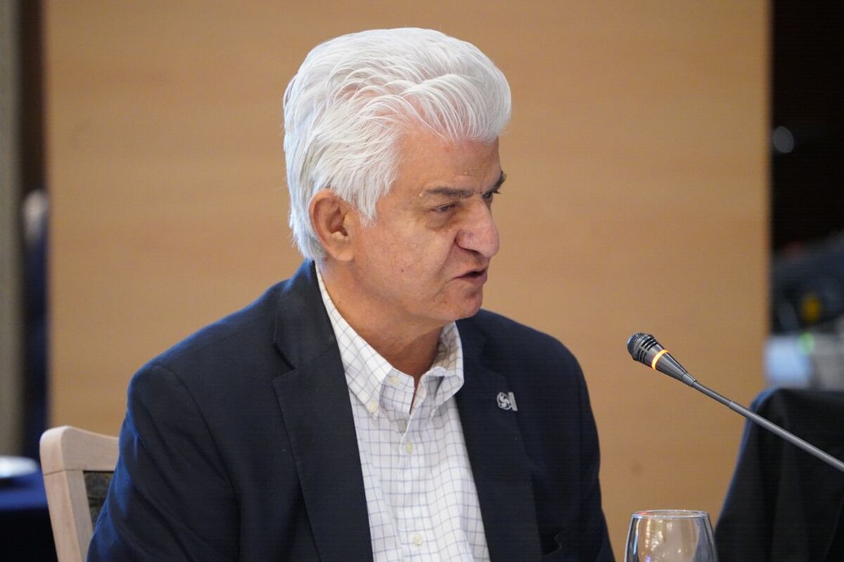 رایزنی‌ اتاق بازرگانی کشور با نمایندگان مجلس برای رفع موانع تولید