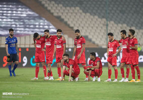 دل مغانلو با پرسپولیس نبود؛ لطمه خواهد خورد/ مغانلو به پرسپولیس مدیون است/ همه چیز پول نیست!