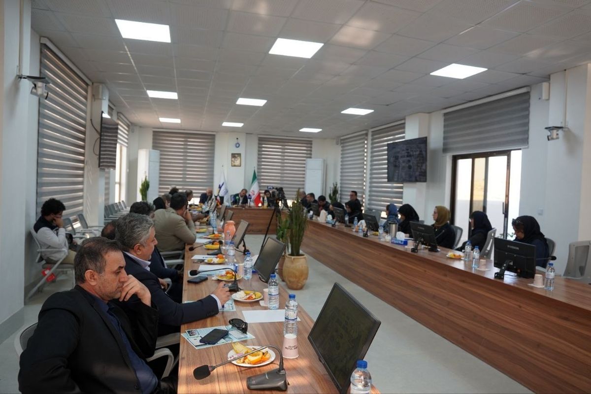 نشست خبری مدیرعامل شرکت تأمین و توسعه زیرساخت خلیج فارس