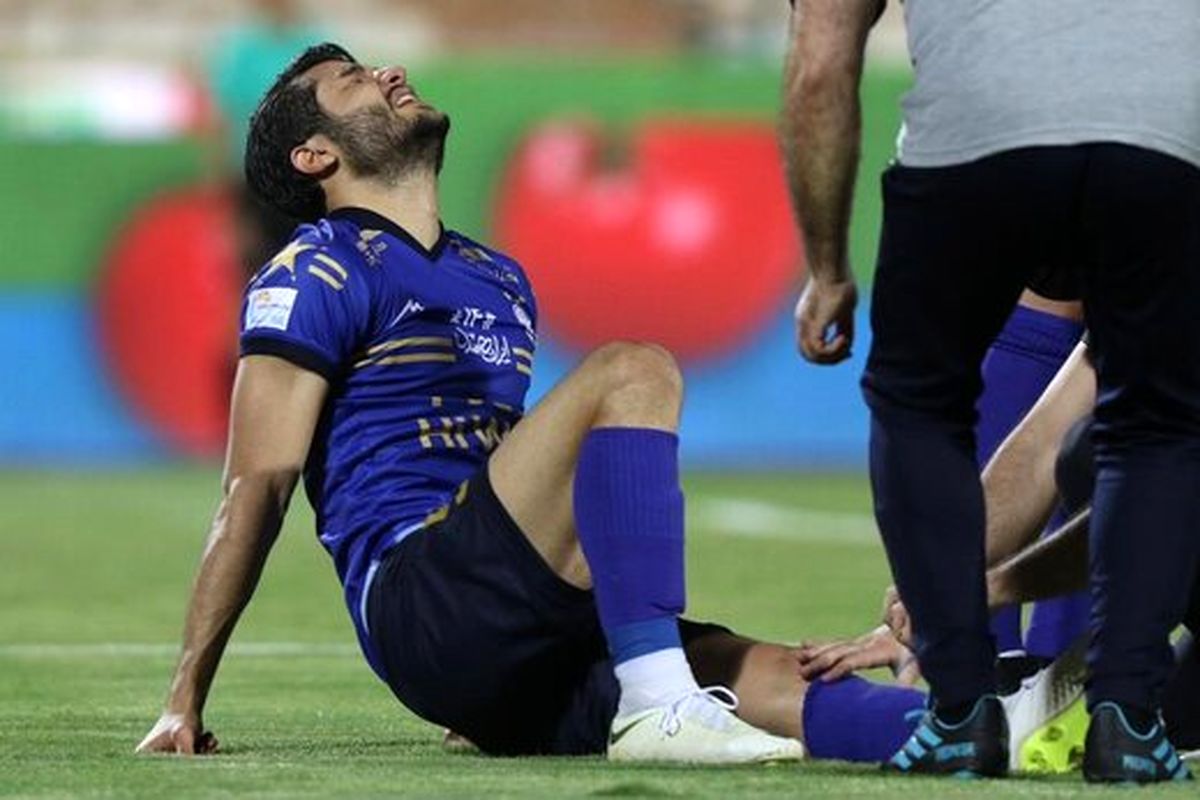 کار عجیب استقلالی‌ها با مدافع مصدوم!