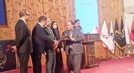 کسب تندیس و لوح تقدیر یازدهمین همایش سراسری رضایتمندی مشتری توسط شرکت آلومینای ایران