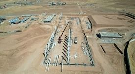 پیشرفت چشمگیر در نصب سازه‌های فلزی سالن‌های طرح «نوار نقاله استیل کورد الشتر»