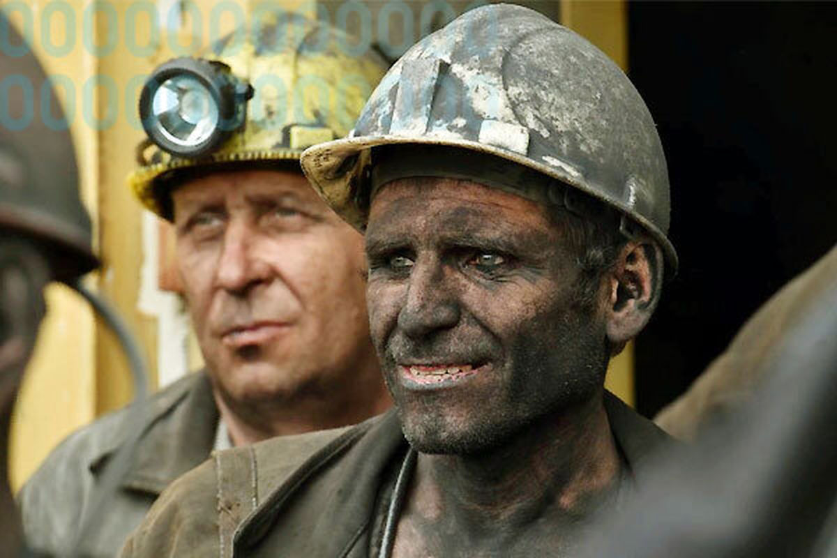 کارگران معدن منتظر خبرهای خوب باشند

