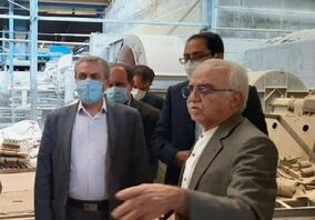 وزیر صنعت معدن وتجارت از کارخانه آجر دهدشت بازدید کرد
