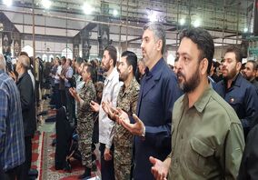 به مناسبت آغاز هفته بسیج انجام شد؛حضور پر شور بسیجیان گروه فولاد خوزستان در نماز جمعه اهواز