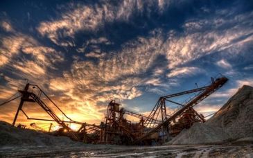 عربستان سال قبل 8 میلیارد دلار سرمایه برای بخش معدن جذب کرد/ کشف ذخایر طلا و مس در مدینه