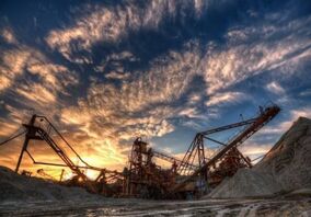 عربستان سال قبل 8 میلیارد دلار سرمایه برای بخش معدن جذب کرد/ کشف ذخایر طلا و مس در مدینه