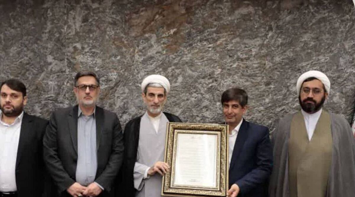 تقدیر رئیس کل دادگستری اصفهان از گروه فولادمبارکه


