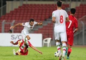 فنونی‌زاده: خطوط دفاعی پرسپولیس هماهنگی ندارند/ هنانوف بگیر، نگیر دارد