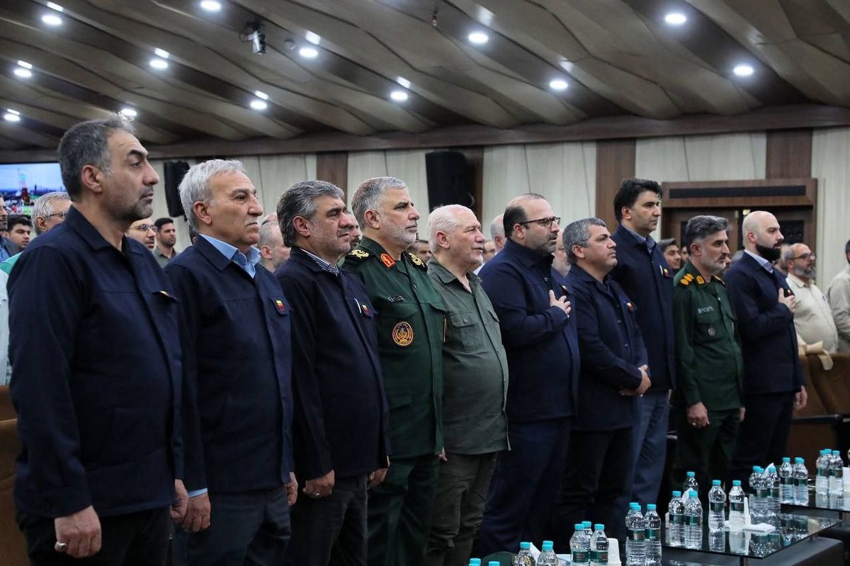 بازدید دستیار ویژه و مشاور عالی فرمانده معظم کل قوا از شرکت فولاد خوزستان