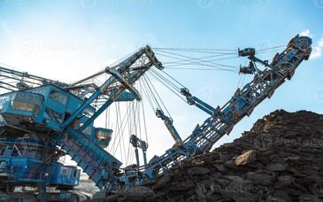  رکود تقاضا برای زغال سنگ، سنگ آهن 