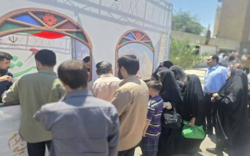 همزمان با روز جهانی کار و کارگر:*موکب پذیرایی شرکت فولاد اکسین و اداره‌ کل تعاون، کار و رفاه اجتماعی استان خوزستان برپا شد*