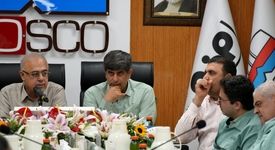 استاندار هرمزگان در جلسه پایش وضعیت شرکت فولاد هرمزگان: استانداری تمام‌قد در خدمت توسعه و تکمیل زنجیره فولاد است