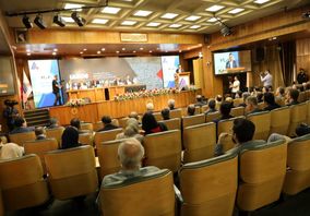 تصویب صورت‌های مالی و تقسیم ۳۳۰ ریال سود نقدی به ازای هر سهم در مجمع سالیانه شرکت فولاد آلیاژی ایران