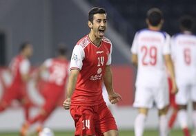 اتفاقی عجیب برای هافبک پرسپولیس / بازیکن پرسپولیس بازداشت شد!