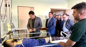 عیادت استاندار کردستان از مجروح حادثه معدن سقز/ رسیدگی به پرونده با جدیت دنبال می شود